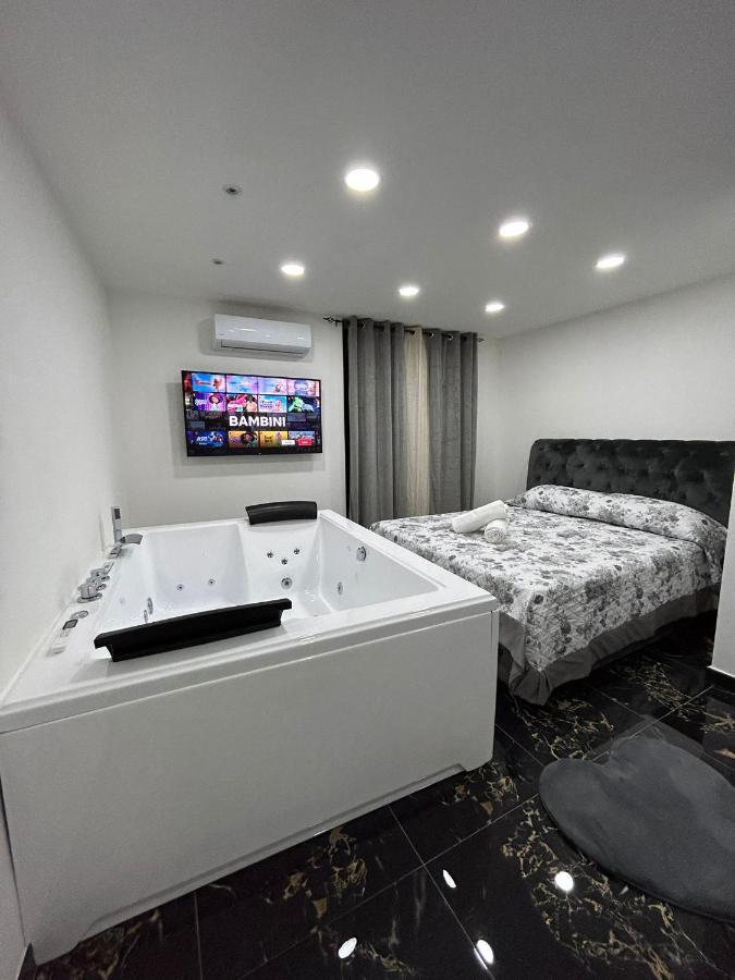 Giovanni Luxury Suites Neapel Exterior foto